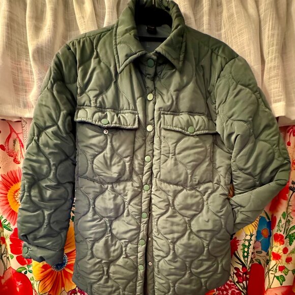 Papillon Size XS Quilted Jacket - Picture 1 of 6